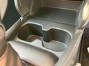 助手席にもドリンクホルダーがあります。
