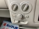 シンプルで使い勝手の良いマニュアルエアコンです。一年を通して快適空間です。