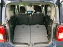 後席を倒すと大きい荷物も載せられますよ！！