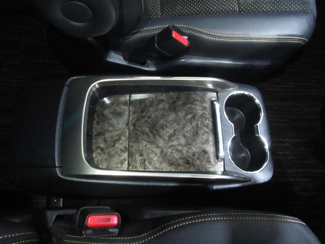 アルファード ２．５Ｓ　タイプゴールドＩＩ　フルセグ　ＤＶＤ再生　ミュージックプレイヤー接続可　後席モニター　バックカメラ　衝突被害軽減システム　ＥＴＣ　ドラレコ　両側電動スライド　ＬＥＤヘッドランプ　乗車定員７人　３列シート　ワンオーナー（26枚目）