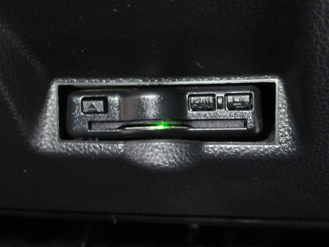 ヤリスクロス ハイブリッドZ ミュージックプレイヤー接続可 バックカメラ 衝突被害軽減システム ETC ドラレコ LEDヘッドランプ ワンオーナー(18枚目)