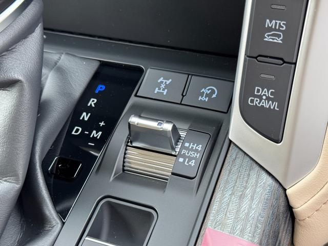 ランドクルーザー ＺＸ　モデリスタエアロ　リヤエンター　クールＢＯＸ　デフロック　空気圧　寒冷地仕様　サンルーフ　１２．３型ＪＢＬナビ　パノラミックビューモニタ　ブラインドスポットモニター　ルーフレール　ＥＴＣ２．０　ＨＵＤ（67枚目）