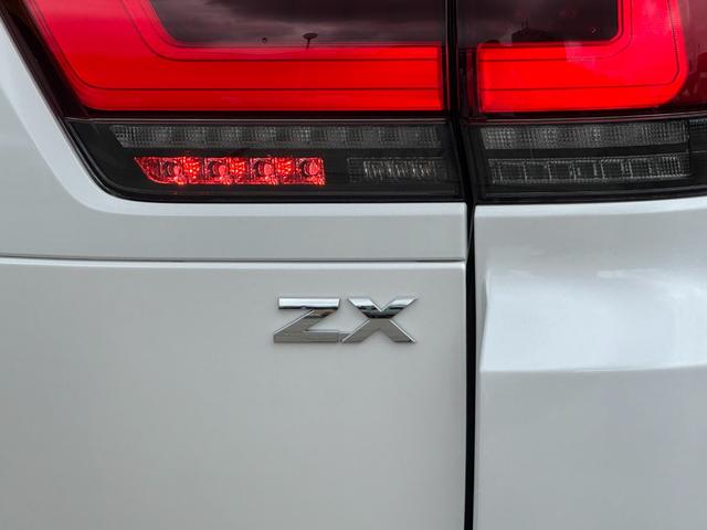 TOYOTA LAND CRUISER ZX