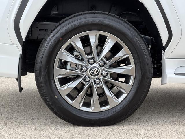 TOYOTA LAND CRUISER ZX