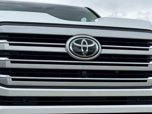 TOYOTA LAND CRUISER ZX