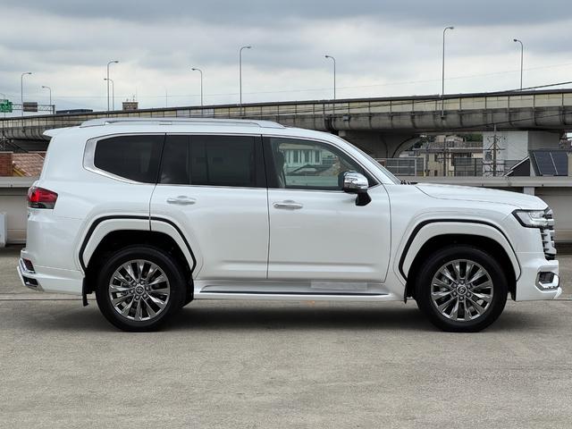 TOYOTA LAND CRUISER ZX