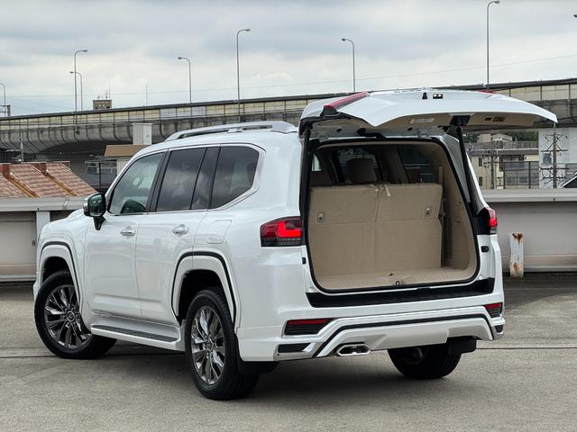 TOYOTA LAND CRUISER ZX