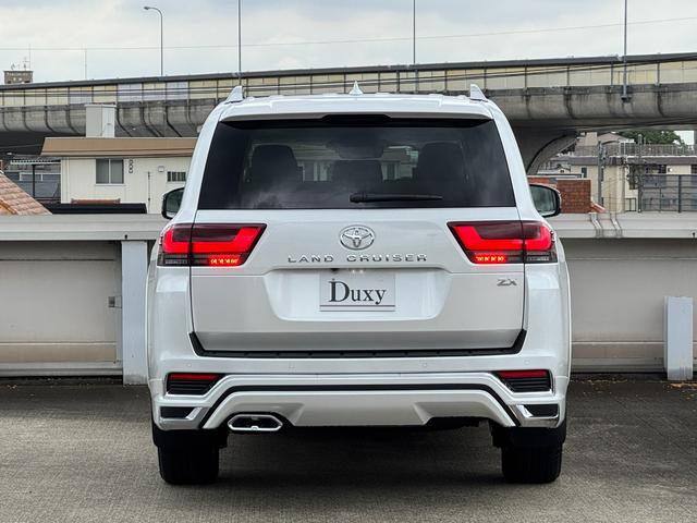 TOYOTA LAND CRUISER ZX