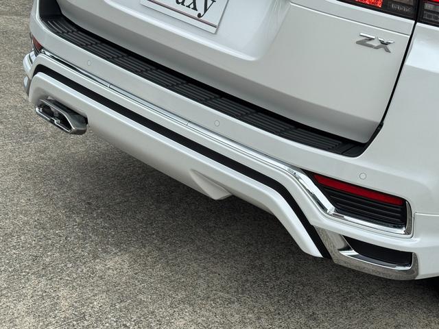 TOYOTA LAND CRUISER ZX