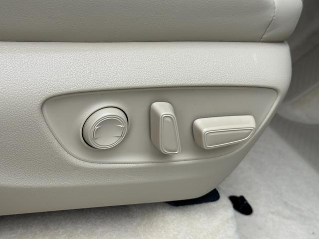 TOYOTA LAND CRUISER ZX