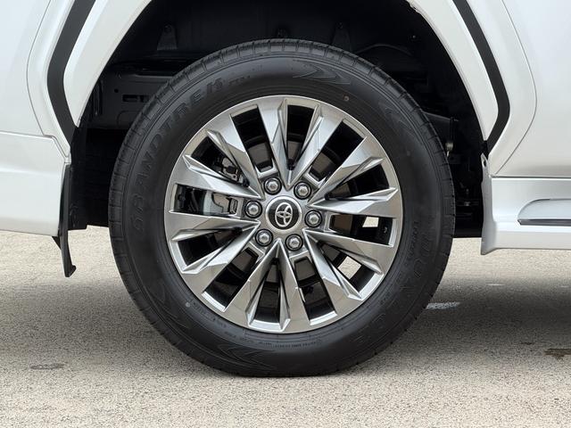 TOYOTA LAND CRUISER ZX