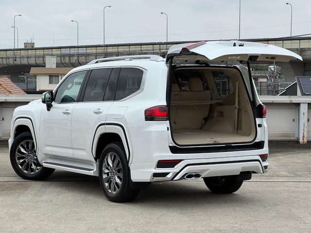 TOYOTA LAND CRUISER ZX