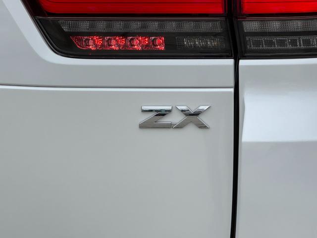 TOYOTA LAND CRUISER ZX