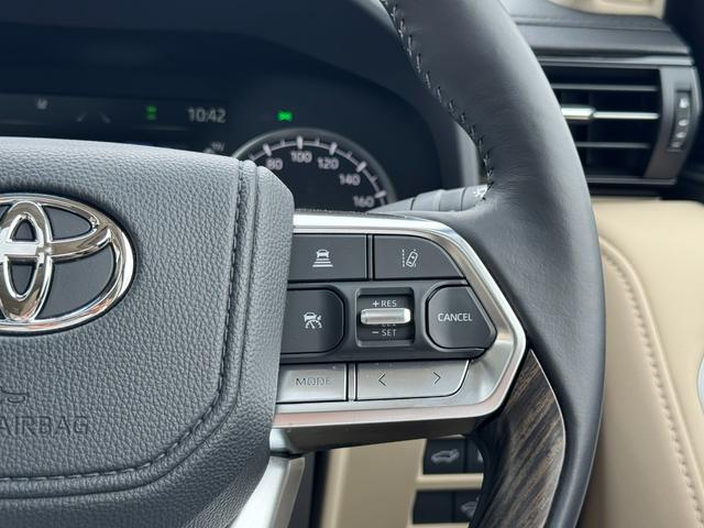 TOYOTA LAND CRUISER ZX