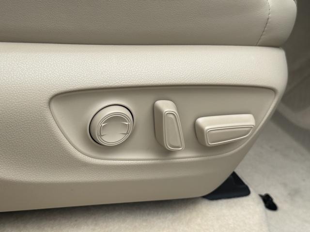 TOYOTA LAND CRUISER ZX