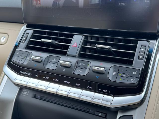 TOYOTA LAND CRUISER ZX