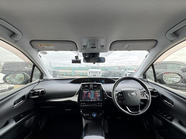 TOYOTA PRIUS S TOURING SELECTION