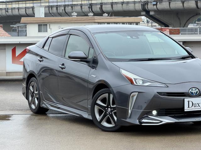 TOYOTA PRIUS S TOURING SELECTION