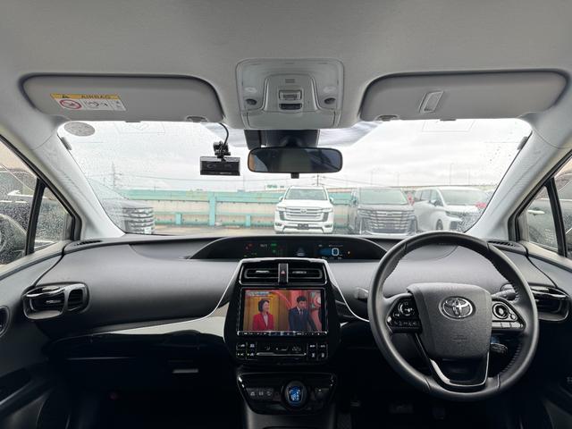 TOYOTA PRIUS S TOURING SELECTION