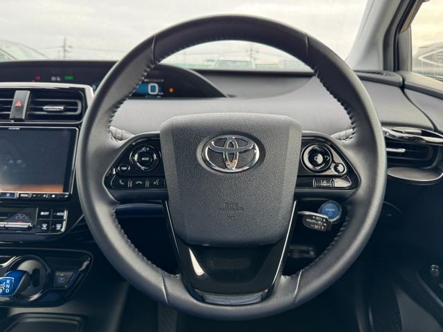 TOYOTA PRIUS S TOURING SELECTION