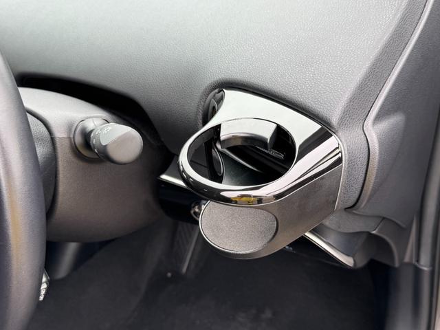 TOYOTA PRIUS S TOURING SELECTION