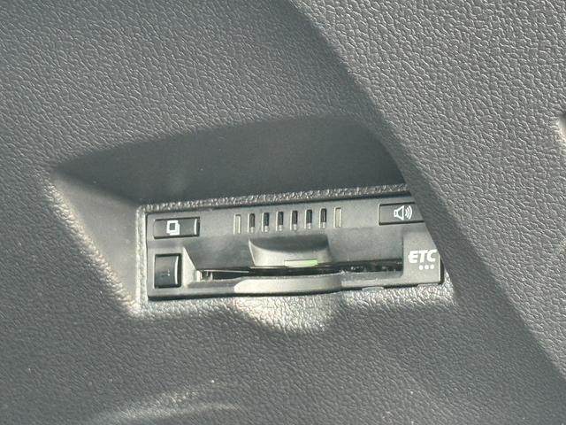 TOYOTA PRIUS S TOURING SELECTION