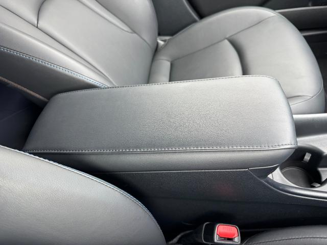 TOYOTA PRIUS S TOURING SELECTION