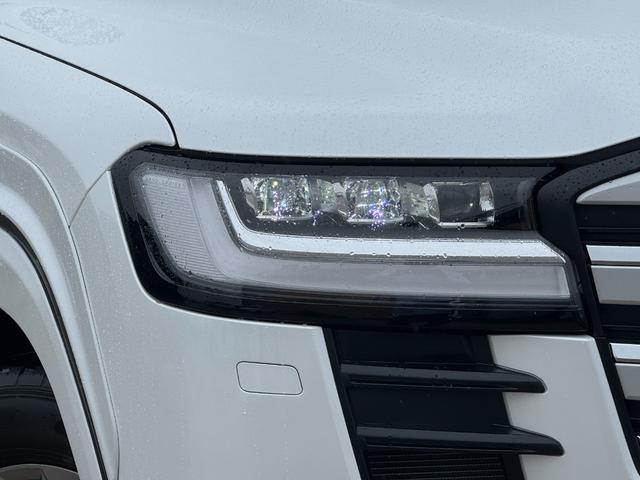 TOYOTA LAND CRUISER ZX