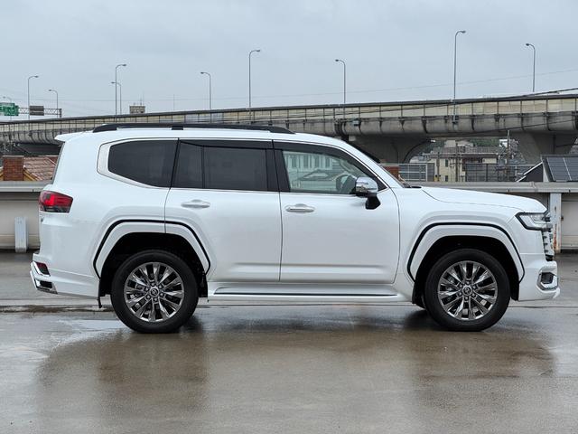 TOYOTA LAND CRUISER ZX