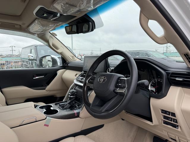 TOYOTA LAND CRUISER ZX