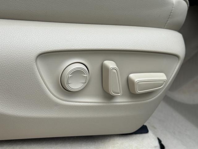 TOYOTA LAND CRUISER ZX