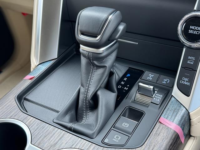 TOYOTA LAND CRUISER ZX