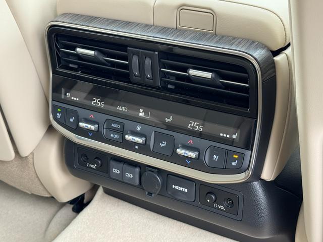 TOYOTA LAND CRUISER ZX