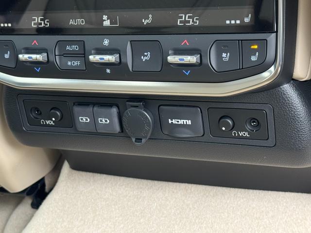 TOYOTA LAND CRUISER ZX