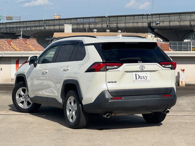 ＲＡＶ４ Ｘ　ＡＬＰＡＩＮナビ　フルセグＴＶ　バックカメラ　レーダクルーズコントロール　ＬＥＤルームランプ　ドライブレコーダー　イエローフォグ　純正１７インチアルミ　トヨタセーフティセンス　マルチインフォメーション（14枚目）