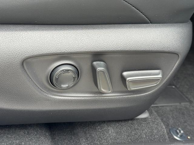 ハリアーハイブリッド Ｚ　レザーパッケージ　全周囲カメラ　１２．３型ＪＢＬナビ　デジタルミラー　ブラインドスポットモニター　パワーバックドア　アクセサリーコンセント　レーダークルーズコントロール　ＥＴＣ２．０　ヘッドアップディスプレイ　ドラレコ（53枚目）