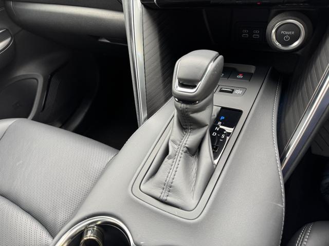 ハリアーハイブリッド Ｚ　レザーパッケージ　全周囲カメラ　１２．３型ＪＢＬナビ　デジタルミラー　ブラインドスポットモニター　パワーバックドア　アクセサリーコンセント　レーダークルーズコントロール　ＥＴＣ２．０　ヘッドアップディスプレイ　ドラレコ（65枚目）