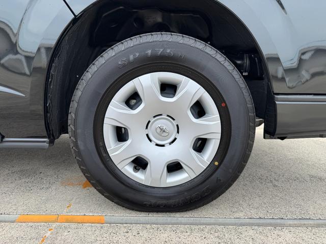 TOYOTA HIACE VAN LONG SUPER GL DARK PRIME S