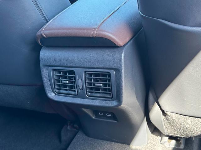 ハリアーハイブリッド Z レザーパッケージ モデリスタエアロ 4本出マフラー 12.3型JBLナビ パノラミックビューモニター デジタルミラー パワーバックドア ETC2.0 ステアリングヒータ シートヒーター&クーラー HUD パワーシート(75枚目)