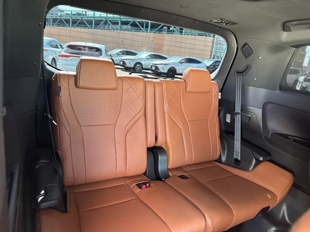 ヴェルファイアハイブリッド エグゼクティブラウンジ　茶内装　モデリスタエアロ　ＪＢＬ　後席モニター　デジタルインナーミラー　パノラミックビューモニター　ムーンルーフ　　両側パワースライドドア　アドバンスドパーク　ブラインドスポットモニター　純正１９ＡＷ（45枚目）