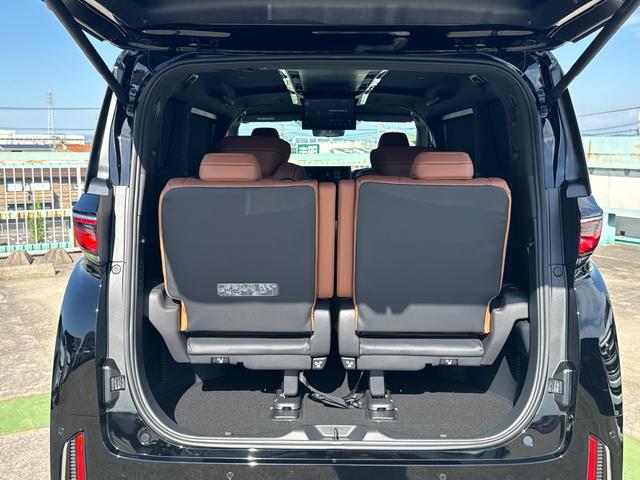 ヴェルファイアハイブリッド エグゼクティブラウンジ　茶内装　モデリスタエアロ　ＪＢＬ　後席モニター　デジタルインナーミラー　パノラミックビューモニター　ムーンルーフ　　両側パワースライドドア　アドバンスドパーク　ブラインドスポットモニター　純正１９ＡＷ（46枚目）