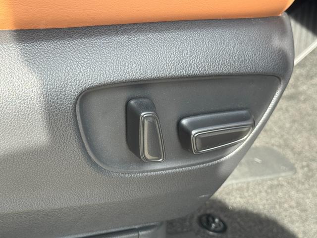 ヴェルファイアハイブリッド エグゼクティブラウンジ　茶内装　モデリスタエアロ　ＪＢＬ　後席モニター　デジタルインナーミラー　パノラミックビューモニター　ムーンルーフ　　両側パワースライドドア　アドバンスドパーク　ブラインドスポットモニター　純正１９ＡＷ（59枚目）