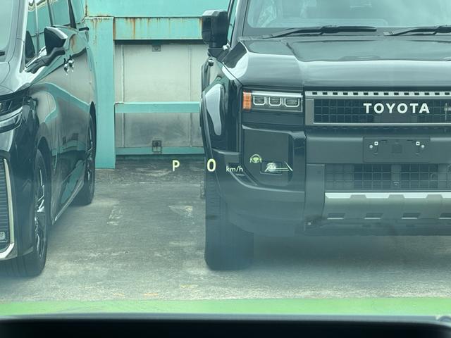 ヴェルファイアハイブリッド Z プレミア 茶内装 左右独立ムーンルーフ デジタルインナーミラー 純正14型DA 後席モニター パノラミックビューモニター ブラインドスポットモニター スペアタイヤ 置くだけ充電 パワーバックドア ETC2.0(9枚目)