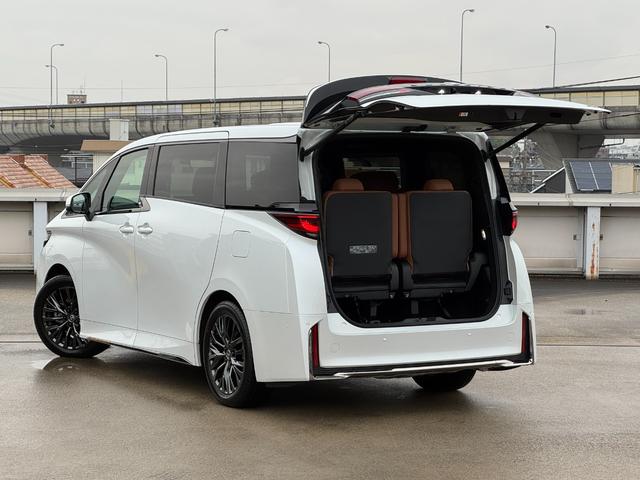 ヴェルファイアハイブリッド Z プレミア 茶内装 左右独立ムーンルーフ デジタルインナーミラー 純正14型DA 後席モニター パノラミックビューモニター ブラインドスポットモニター スペアタイヤ 置くだけ充電 パワーバックドア ETC2.0(29枚目)