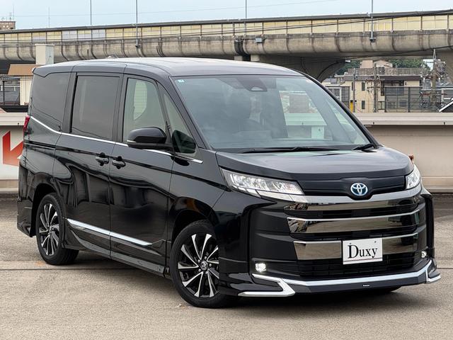 TOYOTA NOAH HYBRID S-Z