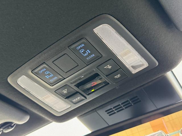 TOYOTA NOAH HYBRID S-Z