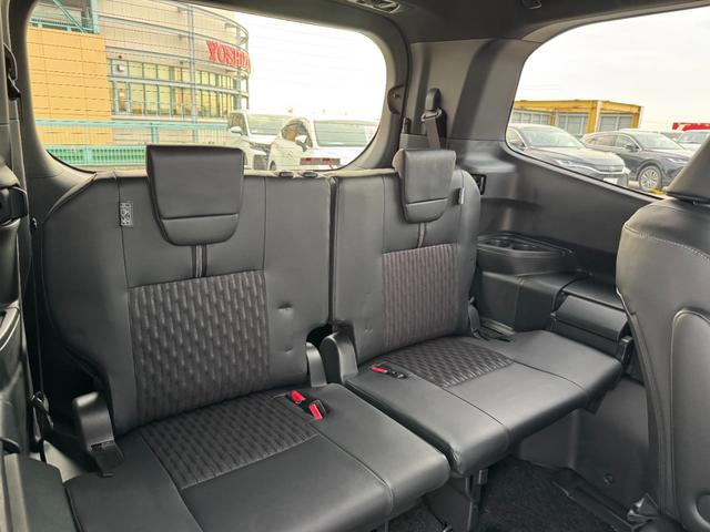 TOYOTA NOAH HYBRID S-Z