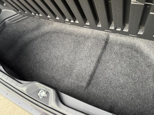 TOYOTA NOAH HYBRID S-Z