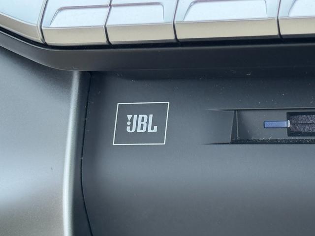 【ＪＢＬプレミアムサウンドシステム】ＪＢＬプレミアムサウンドシステムです！高音質ですのでドライブが楽しくなること間違いなしです！音割れも少ないので聞いていても楽しく音楽をお聞きできます。　Ｄｕｘｙ清須