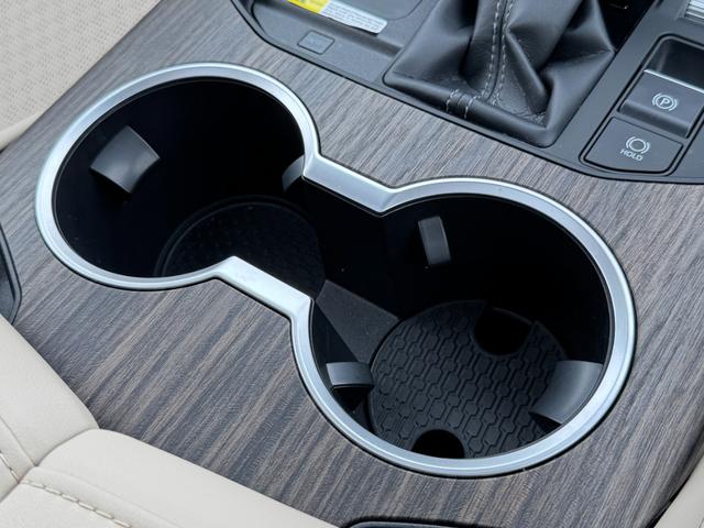 【ドリンクホルダー】オプションのドリンクホルダーになります！！あれば便利のドリンクホルダーもちろん追加オプションも可能です！！！Ｄｕｘｙ清須店愛知県清須市西市場５−５−３までご連絡お待ちしております！